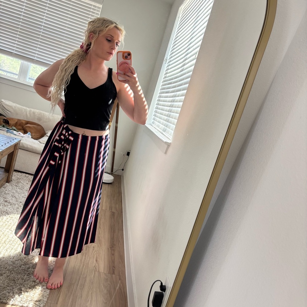 Abound striped skirt size medium - Picture 7 of 8
